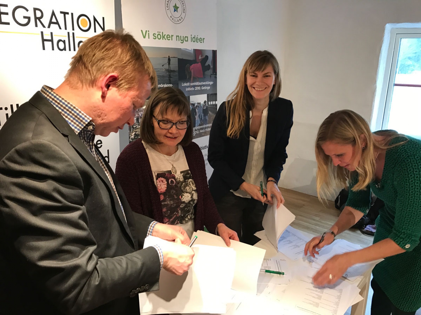 Unterzeichnung des Kooperationsvertrags Unterzeichnung des Kooperationsvertrags